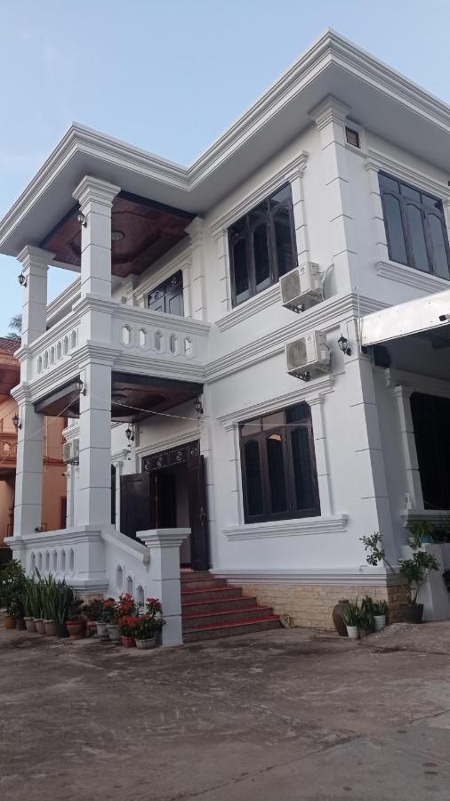 Inthavong Hotel/Guest House Vang Vieng Extérieur photo