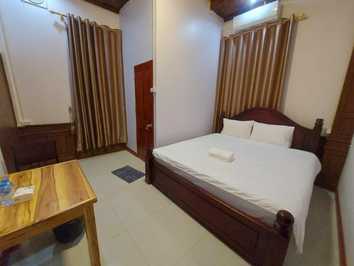 Inthavong Hotel/Guest House Vang Vieng Extérieur photo