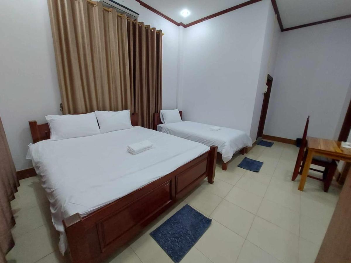 Inthavong Hotel/Guest House Vang Vieng Extérieur photo