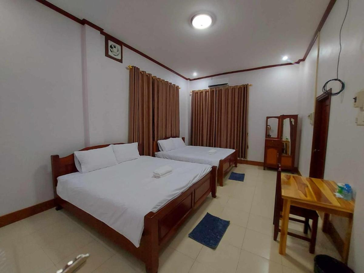 Inthavong Hotel/Guest House Vang Vieng Extérieur photo